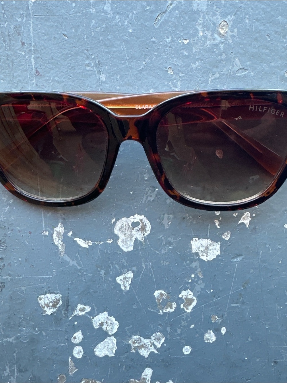Tommy Hilfiger Women's Tortoiseshell Sunglasses - Brown Lenses